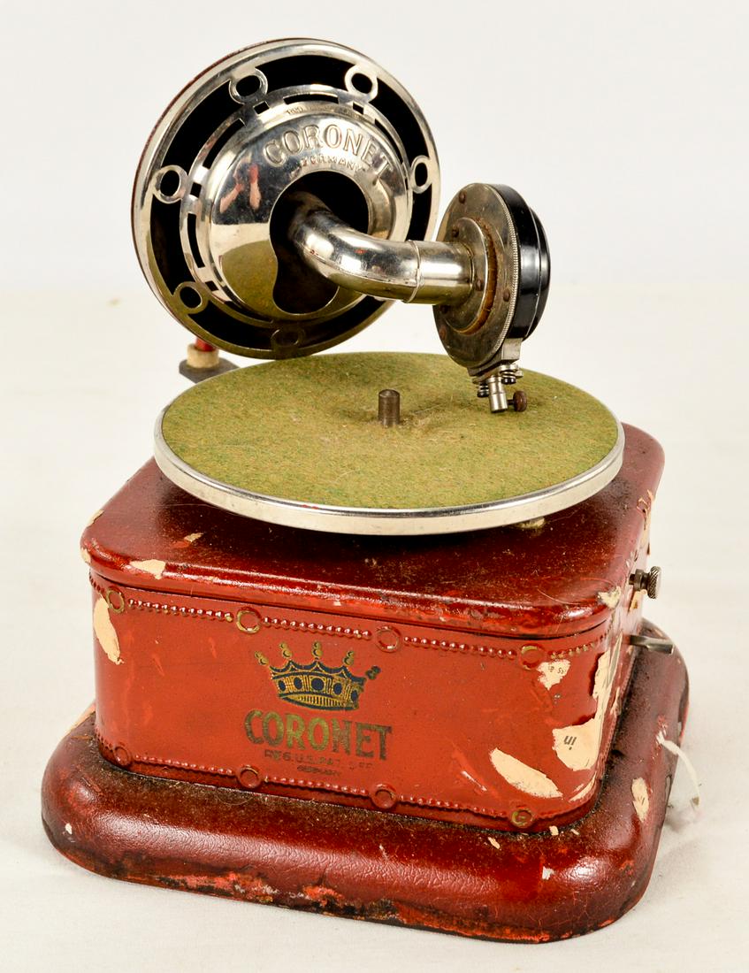 German Coronet Toy Phonograph (1 of 6)