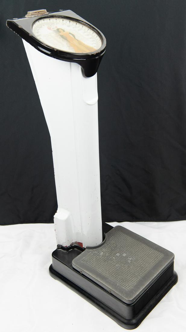 Vintage MRI Inc Black & White Coin Op Scale (1 of 10)