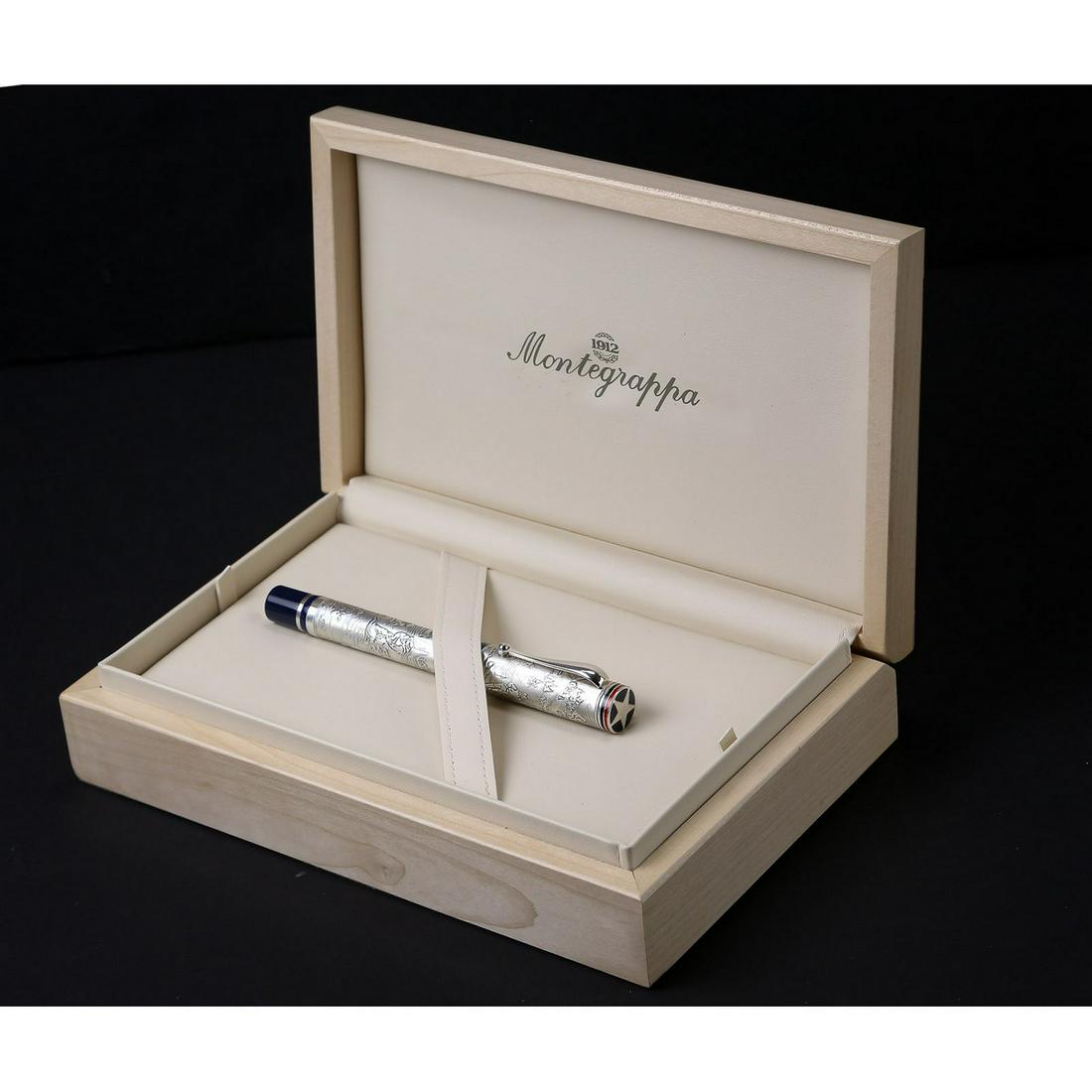 Montegrappa Cosmopolitan 1849 E-W "Gold Rush" RB (1 of 14)