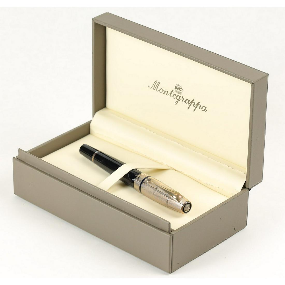 Montegrappa Miya Argento RB (1 of 13)
