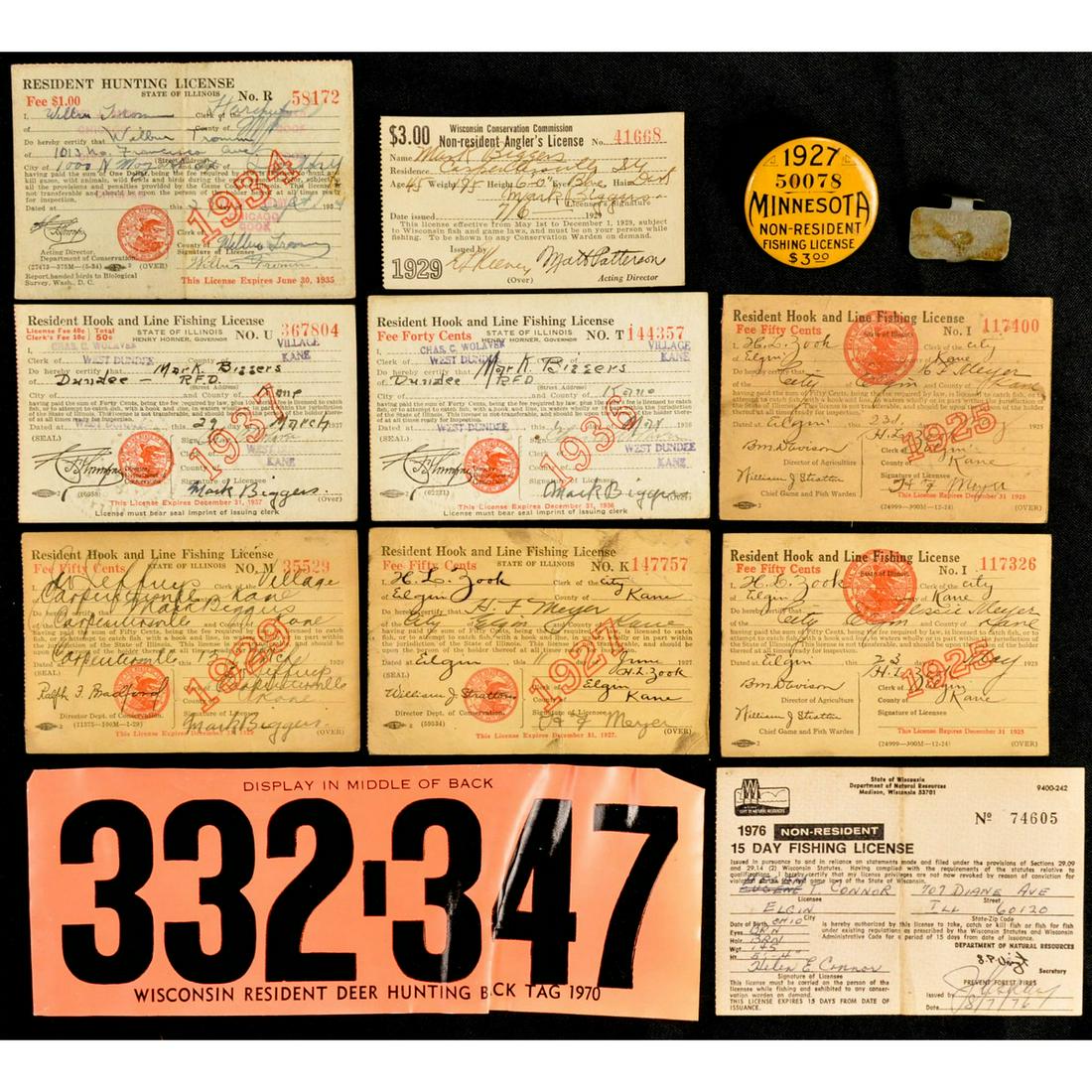 Lot of Vintage Fishing and Hunting Licenses: Lot of Vintage Fishing and Hunting Licenses. Includes Illinois, Wisconsin and Minnesota from the 20s, 30s, and 70s. See photos for details.