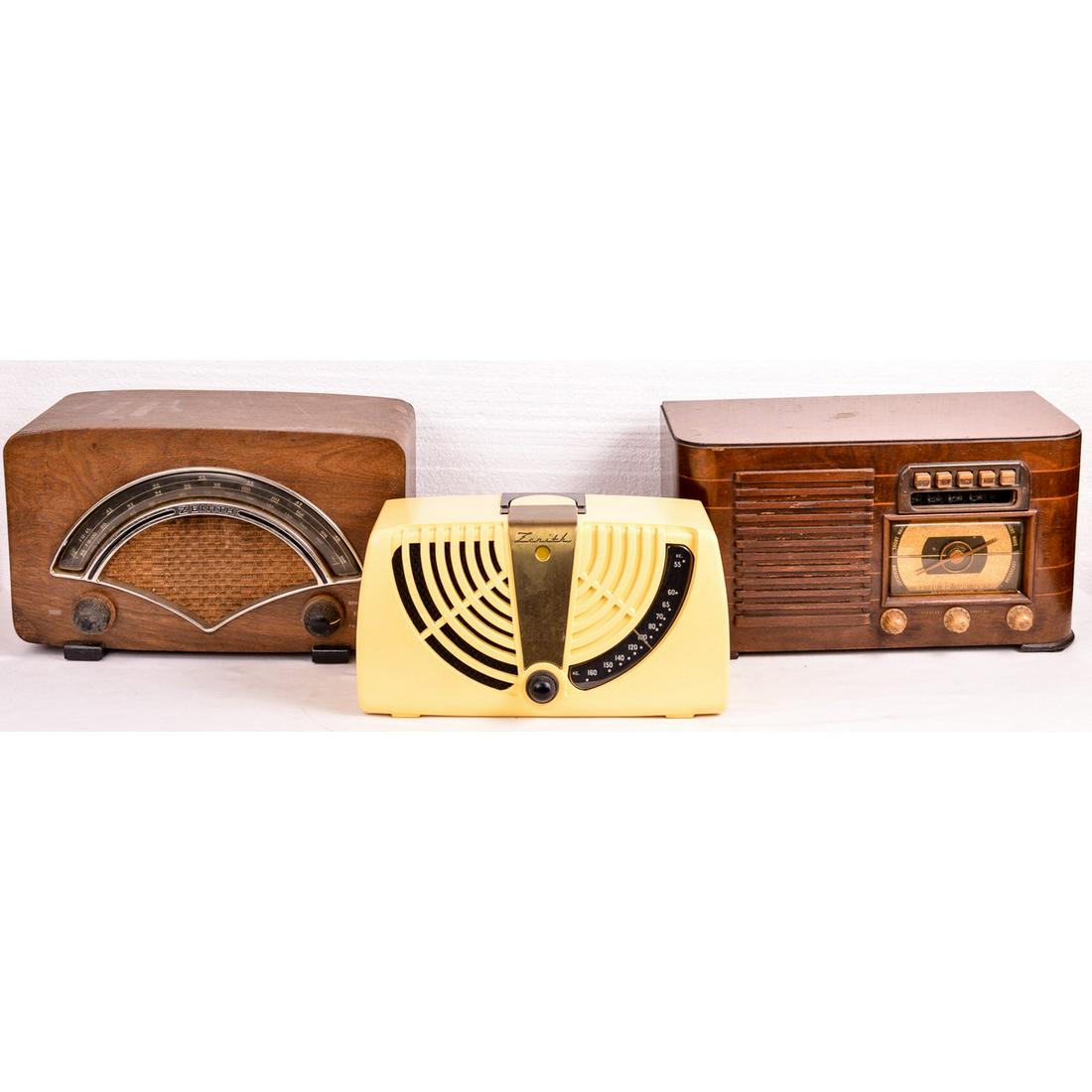 Lot of 3 Zenith Radios: 1. Zenith Model #6S527: From 1941, this radio has 6 tubes, AM, and Shortwave. The cabinet is in good condition with the exception of some finish loss on the top. Original Zenith Knobs and push buttons