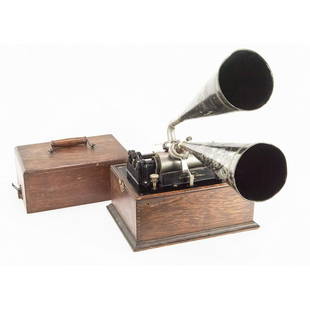 Edison 2 Clip Standard Suitcase Polyphone: Last patent May 31, 1898. Oak case and lid has original finish, original paint on bed plate, motor runs, missing feed screw cover, original polyphone carriage stamped PATed with 2 original Edison A