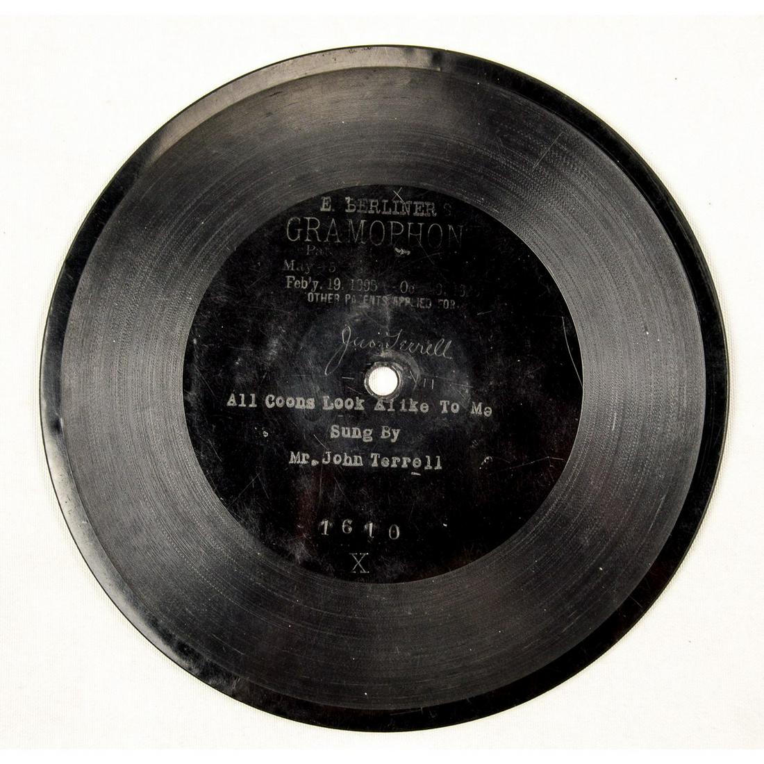 Berliner 7" Disc Record #1610X (1 of 3)