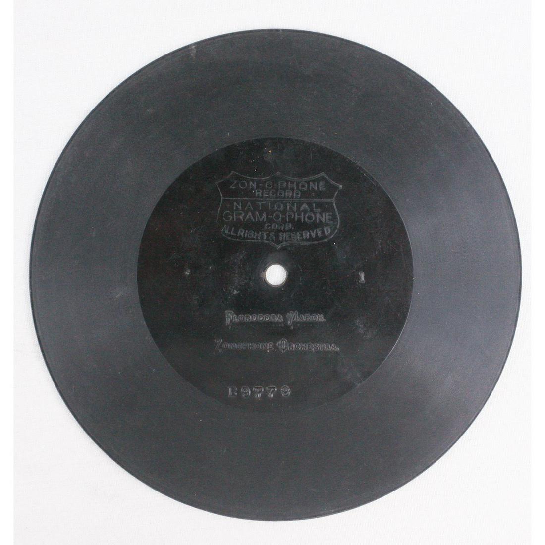 Zon-O-Phone 7" Disc Record #B9779: Florodora March by: The Zonophone Orchestra. Very good condition - No chips Cracks or scratches. See photos.