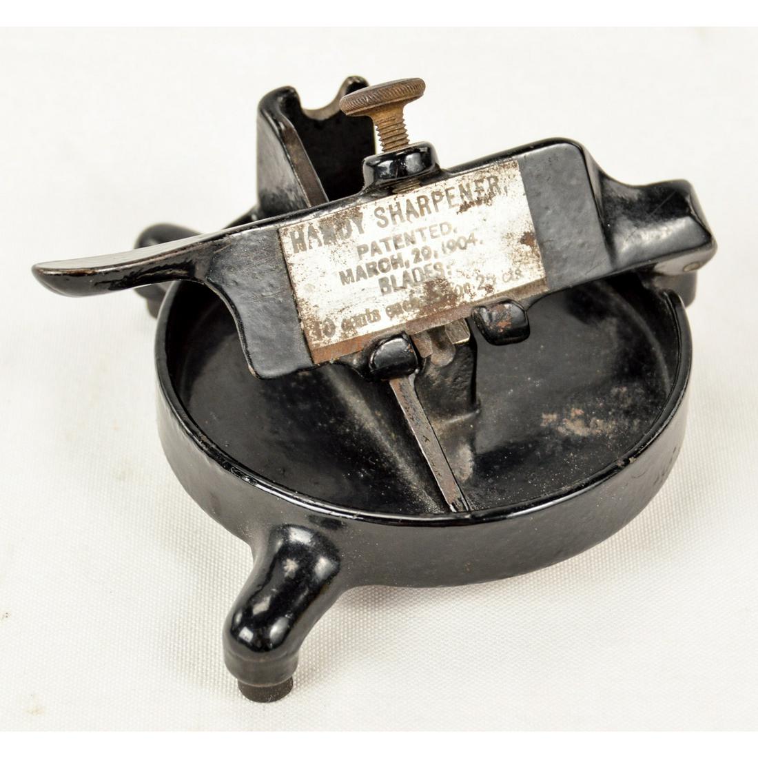 Vintage Handy Pencil Sharpener (1 of 6)