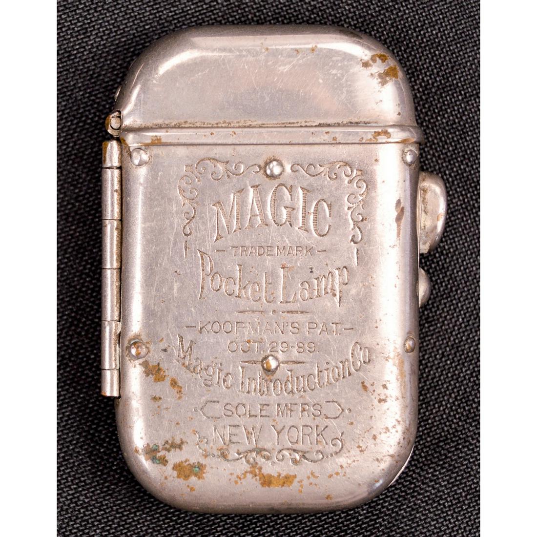 Vintage Magic Pocket Lamp Lighter (1 of 6)