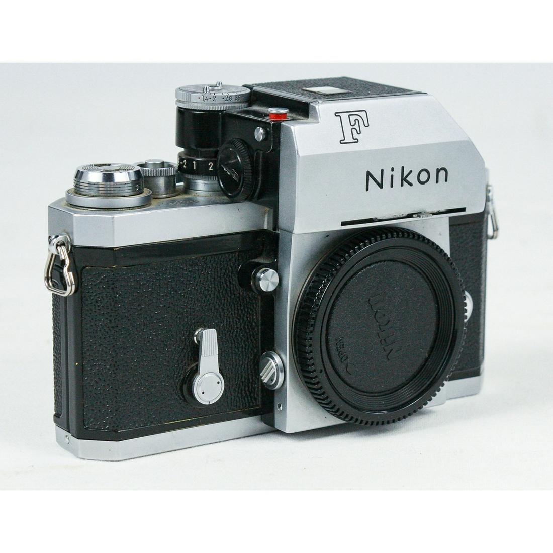 Nikon F Photomic TN chrome 1967 no. 6552133 Camera (1 of 7)