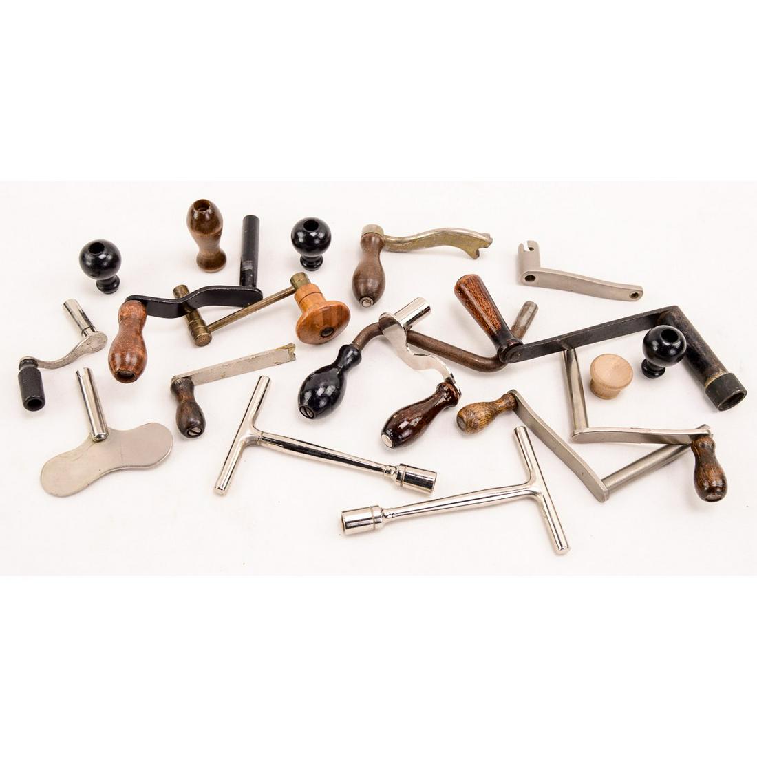 Large Lot of Phono Winding Cranks Orig. and Repro (1 of 3)