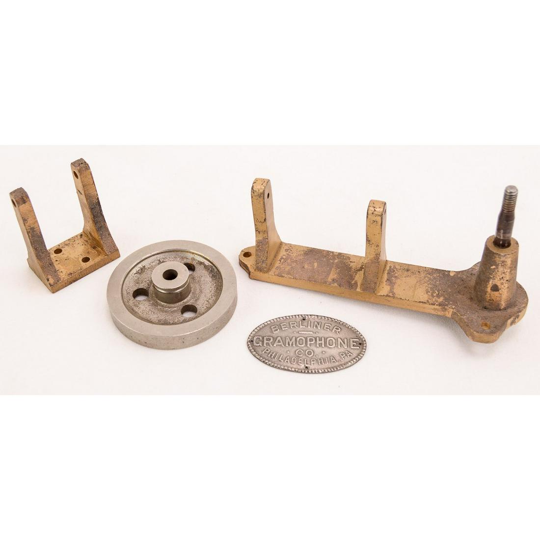 Reproduction Hand Wind Berliner Parts (1 of 3)