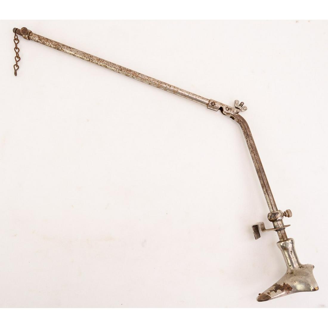 Aftermarket Cylinder Phonograph Horn Support (1 of 3)