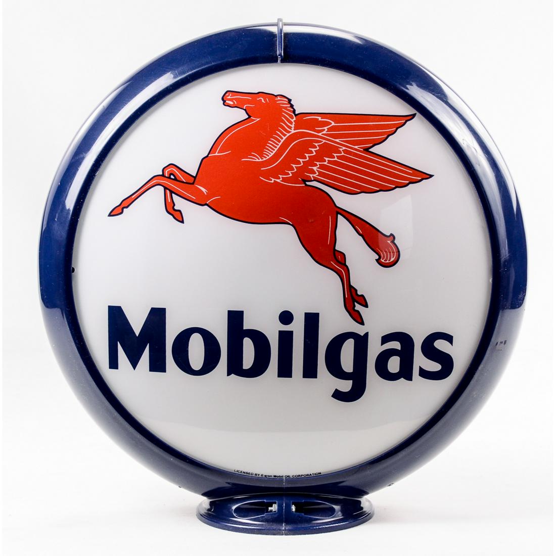 Mobilgas Gas Pump Globe (1 of 4)
