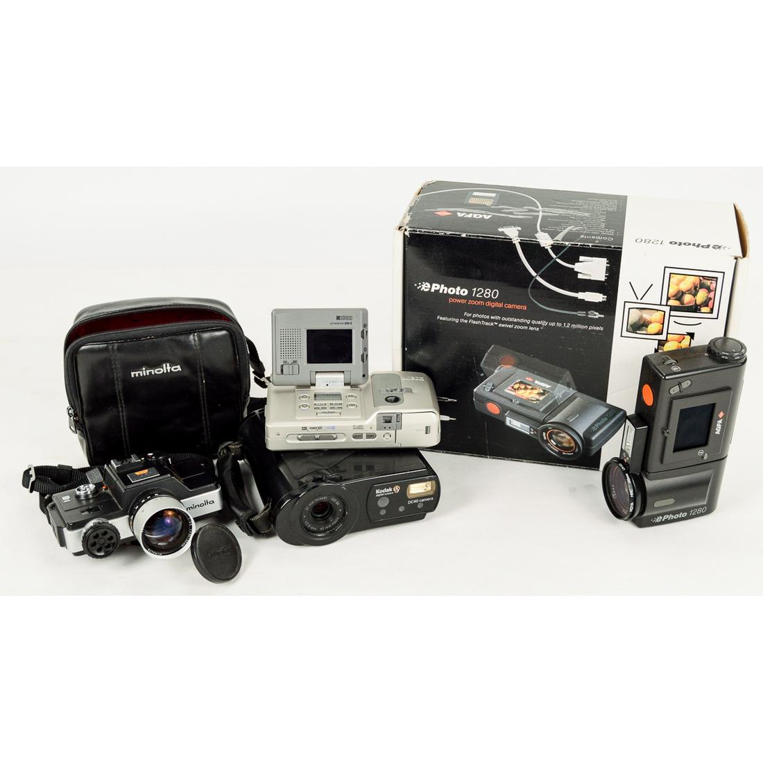 4 Digital Cameras AGFA ePhoto Minolta 110 Zoom (1 of 5)