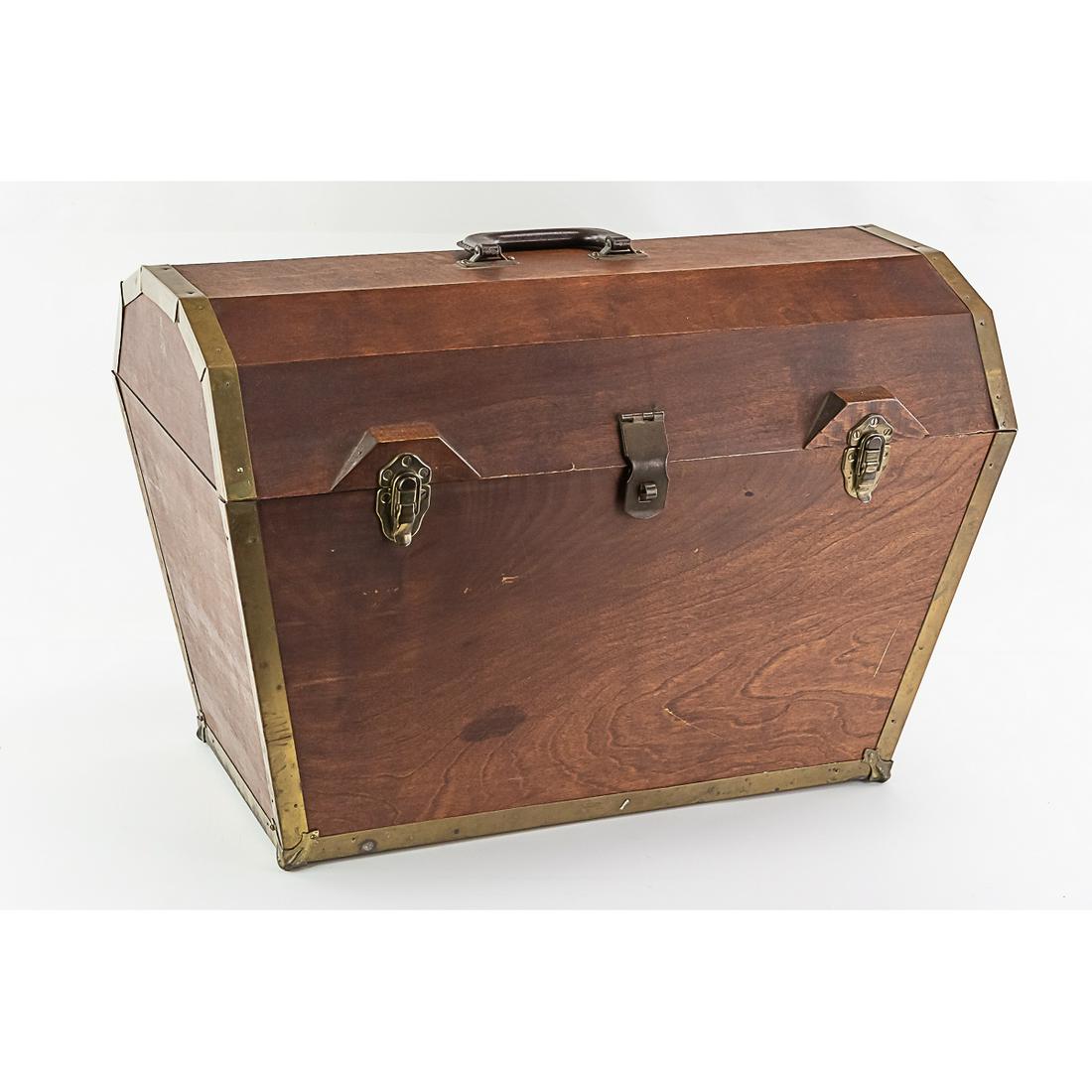 Vintage Wood "Treasure" Chest (1 of 7)