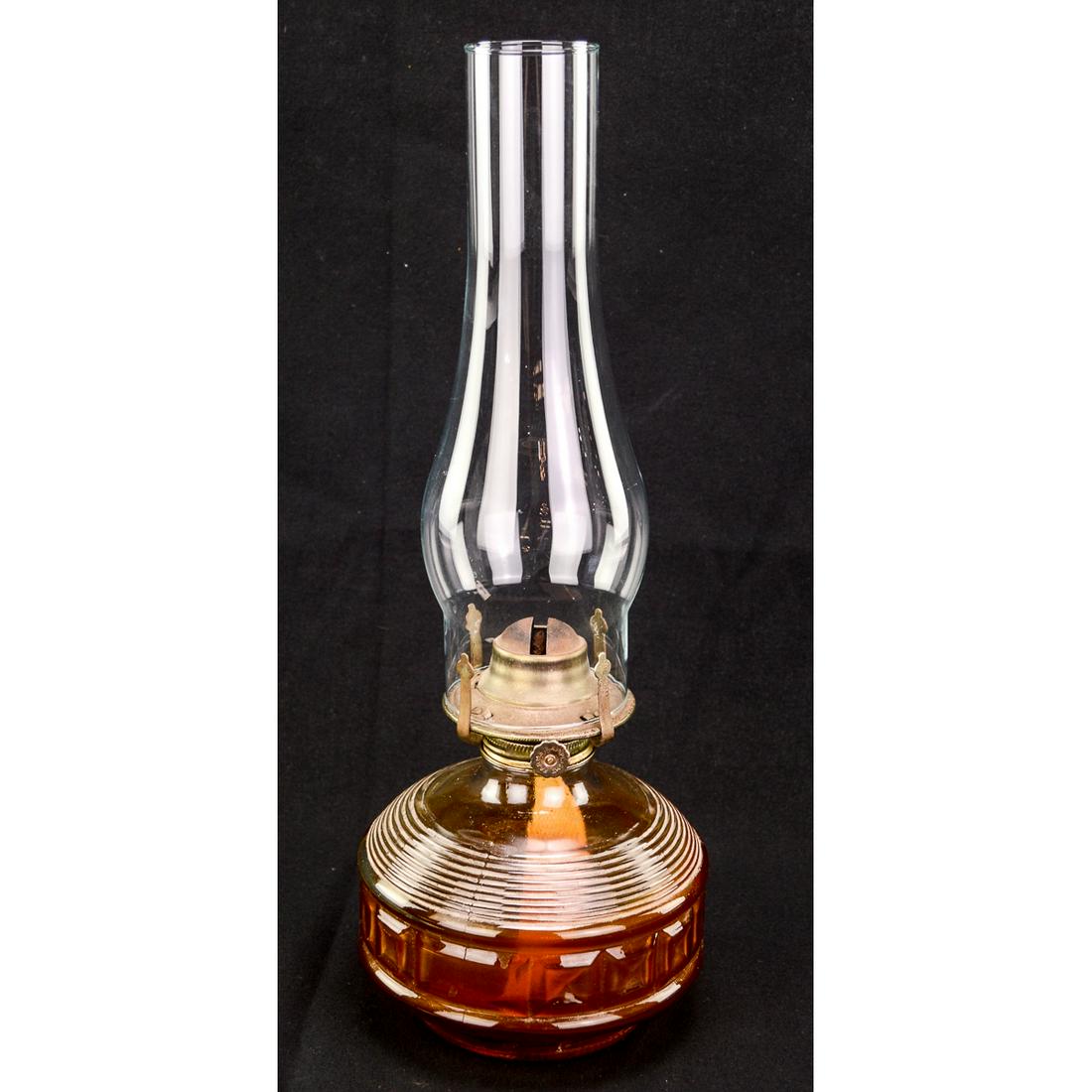 Farms Lamp Light Kerosene Oil Lamp w/Chimney (1 of 4)