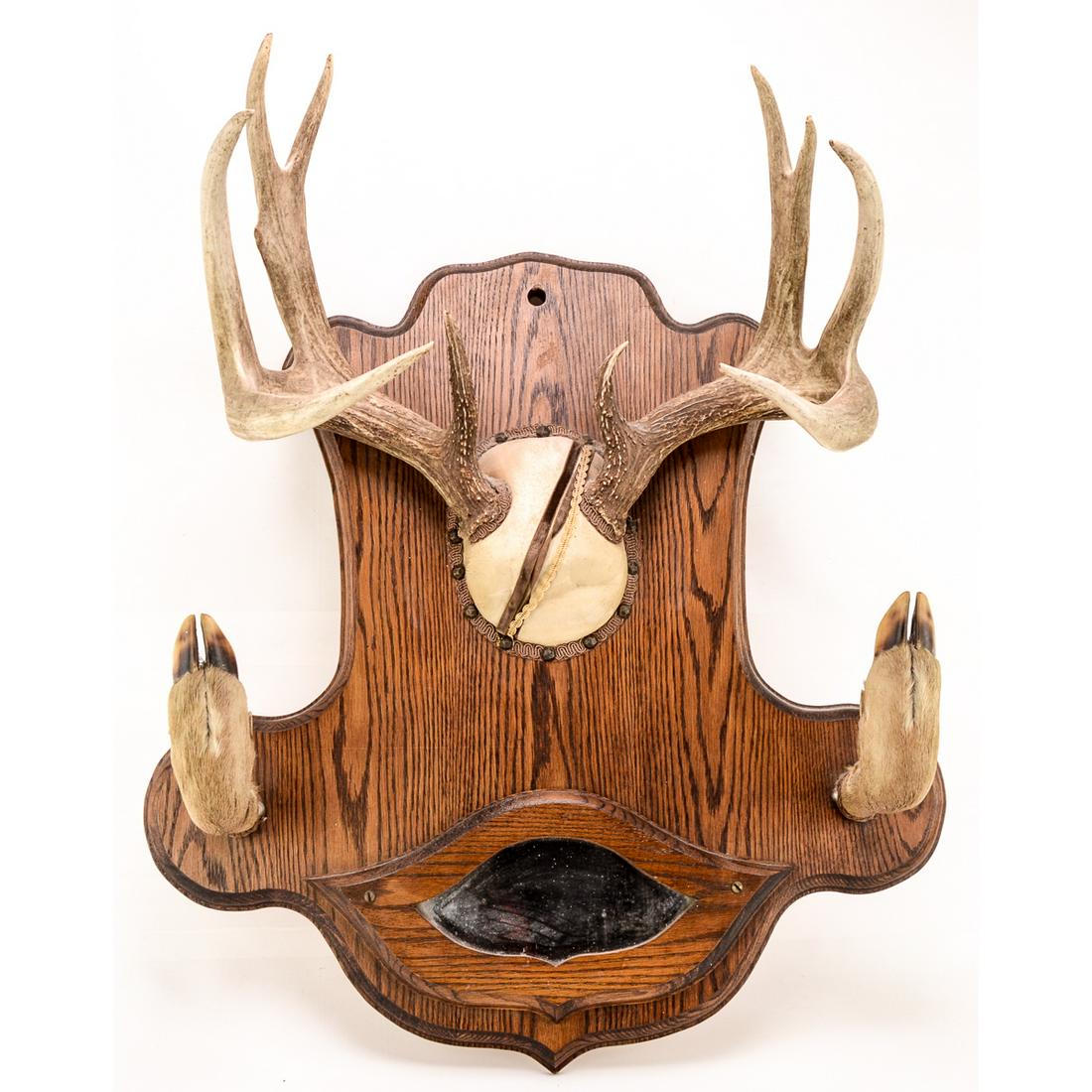 Deer Antler & Hoof Hall Tree Wall Mirror: Deer Antler & Hoof Hall Tree Wall Mirror by Frank J. Smatlak of Scientific Taxidermist Rice Lake Wisconsin. 26 1/2" T x 25 1/2" x 15" D. In good condition as seen in the photos.
