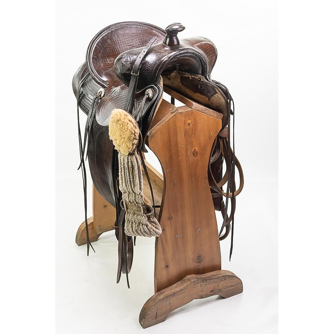 Vintage High Back Tooled Leather Western Saddle (1 of 13)