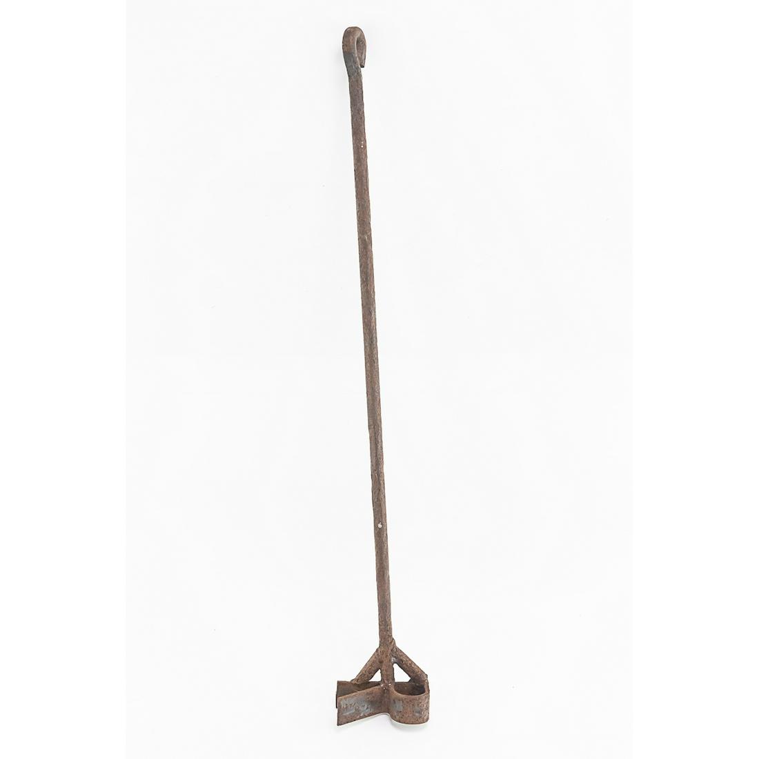 Vintage Western Ranch Branding Iron Letter R (1 of 4)