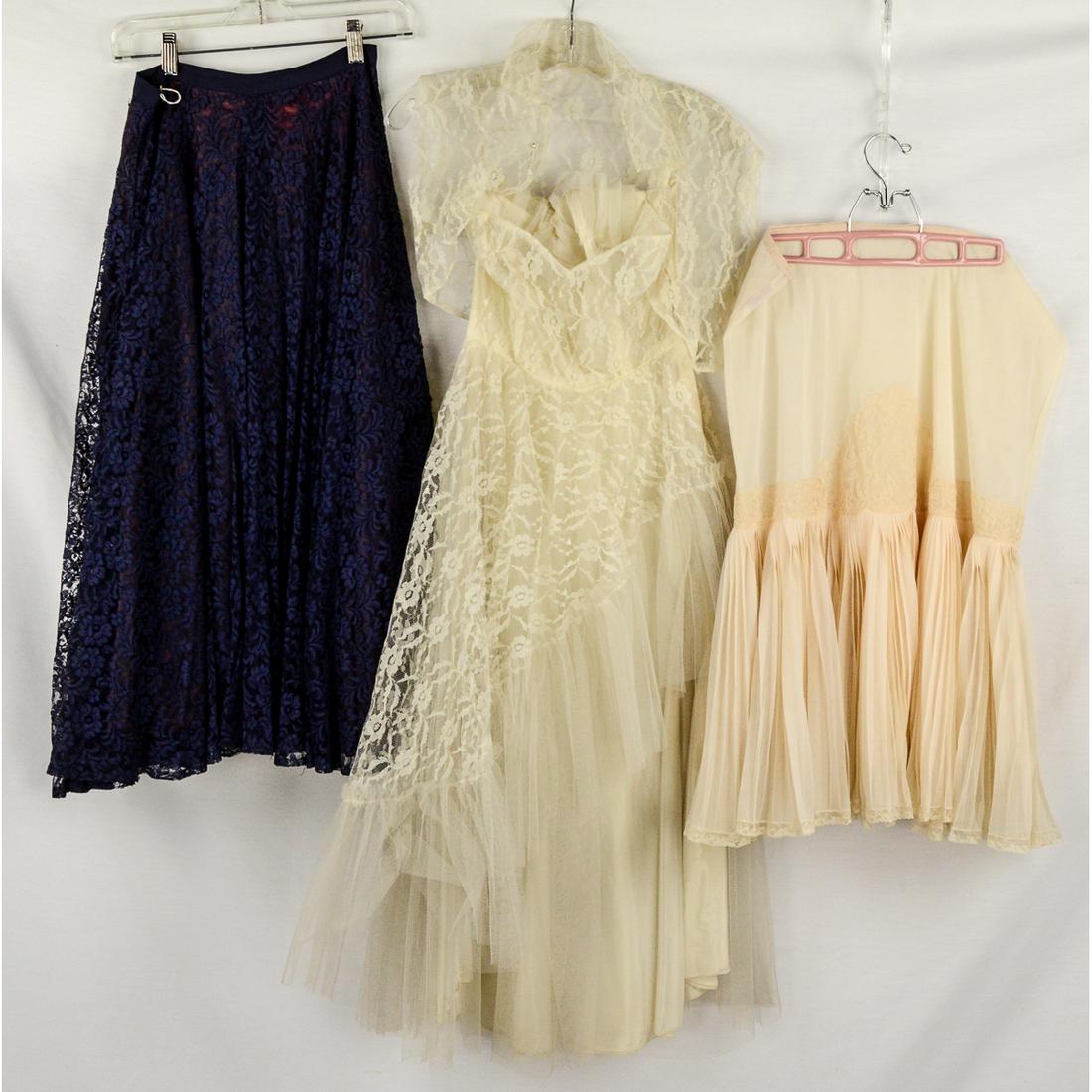 1950s Ladies Study in Lace (1 of 8)