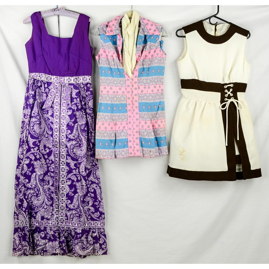 1970s Brady Bunch Study in Legs - 3 Piece Lot (1 of 11)