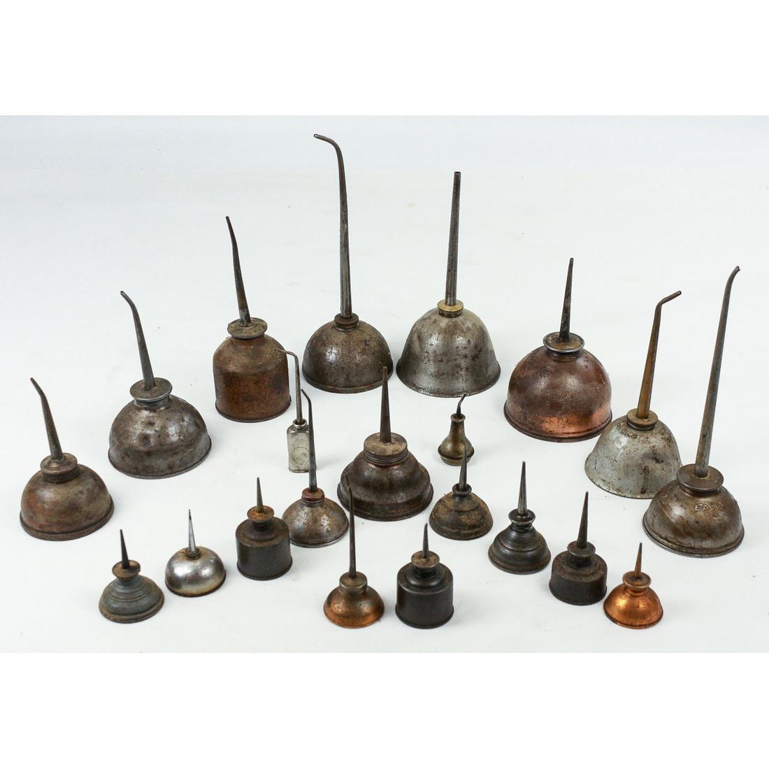 Vintage Thumb Pump Oil Cans 21 Pcs (1 of 5)