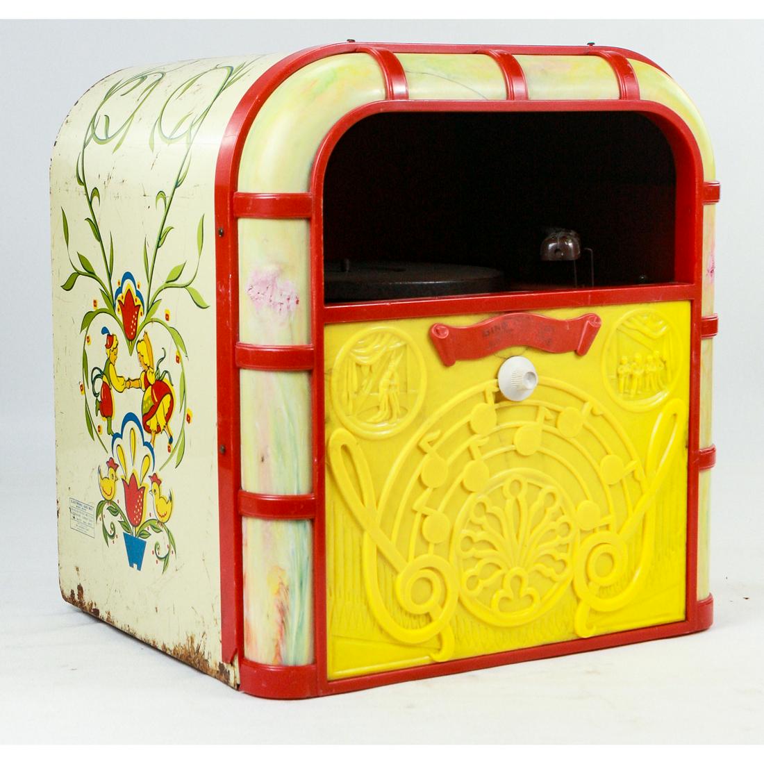 Bing Crosby Junior Juke Phonograph (1 of 12)