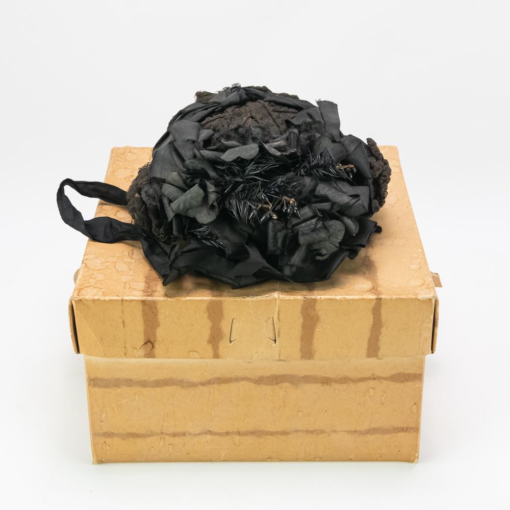 1870s Lady's Mourning Bonnet w Hat Box (1 of 3)