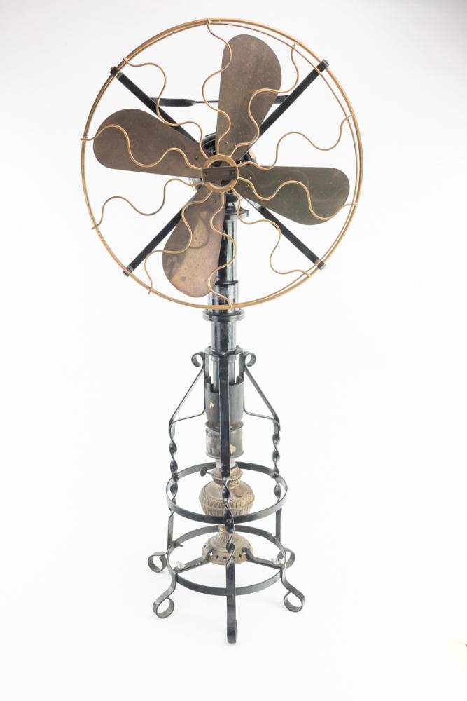 Rare Antique Kerosene Powered Table Fan (1 of 10)