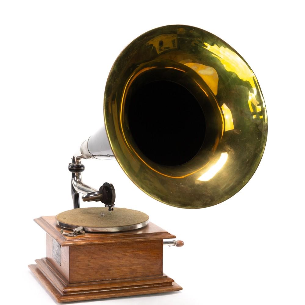 Victor I Rear Mount Disc Horn Phonograph (1 of 12)