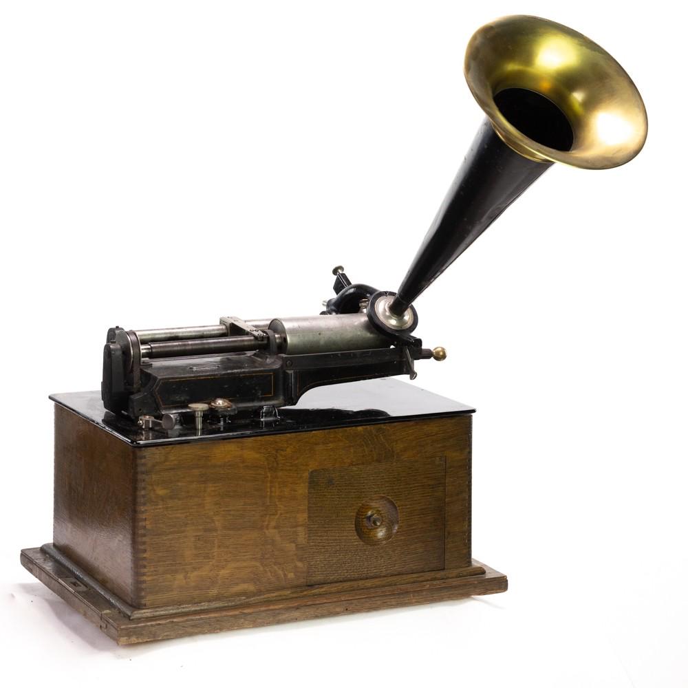Edison Spring Motor Cylinder Phonograph (1 of 13)