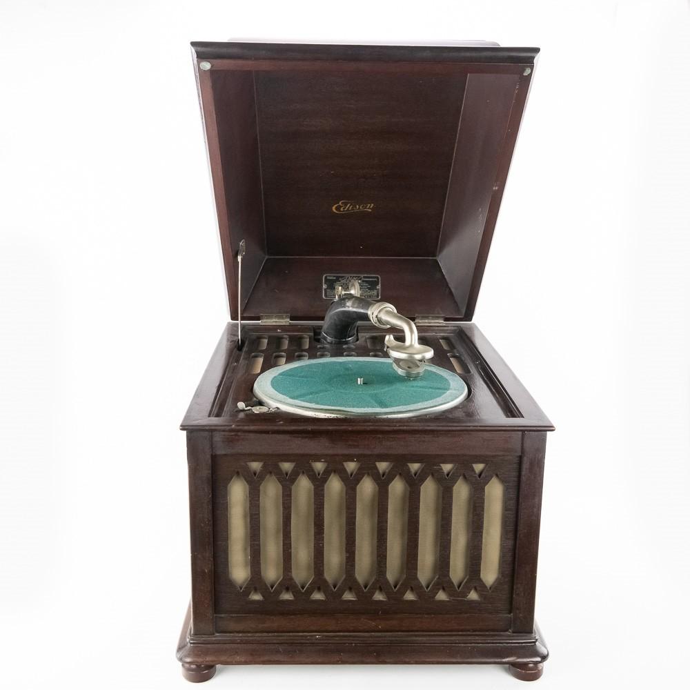 Edison E80 Diamond Disc Phonograph (1 of 17)