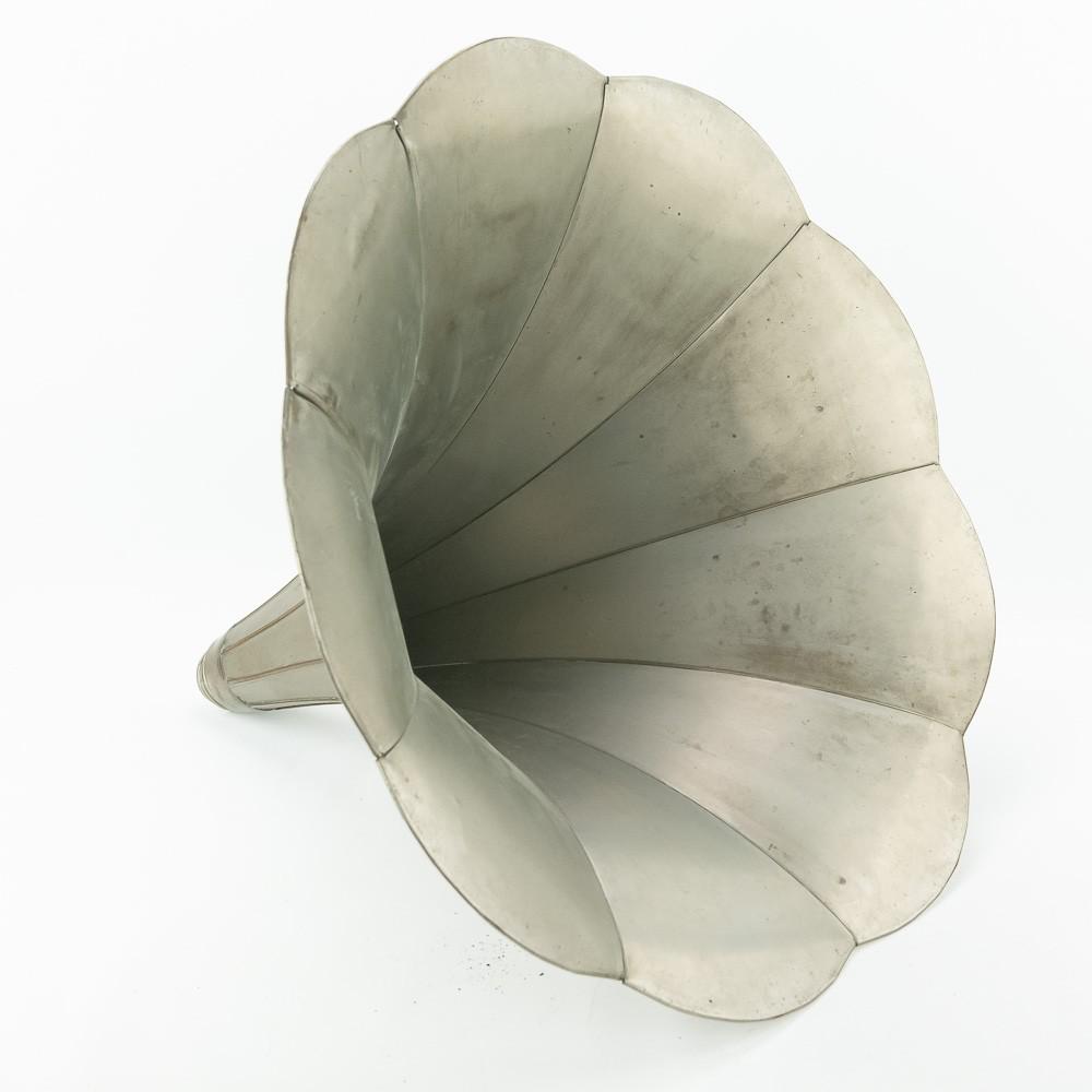 Nickel Plated 9-Panel Morning Glory Phono. Horn (1 of 8)