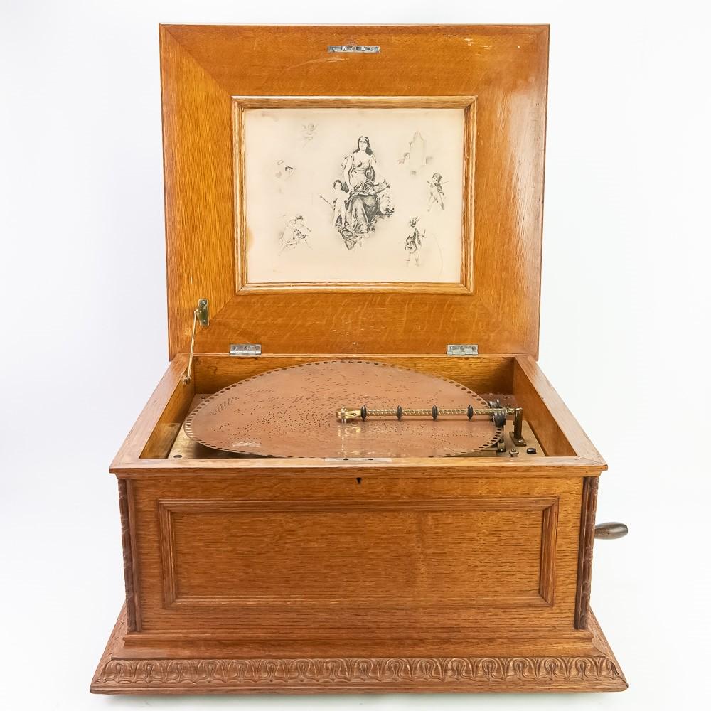 15-1/2" Regina Style 11 Tabletop Music Disc Box (1 of 14)