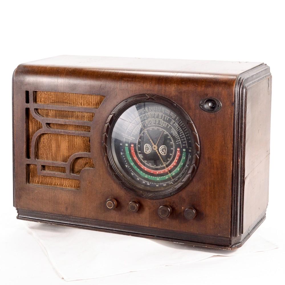 1938 Montgomery Ward Airline Model 62-228 (1 of 9)