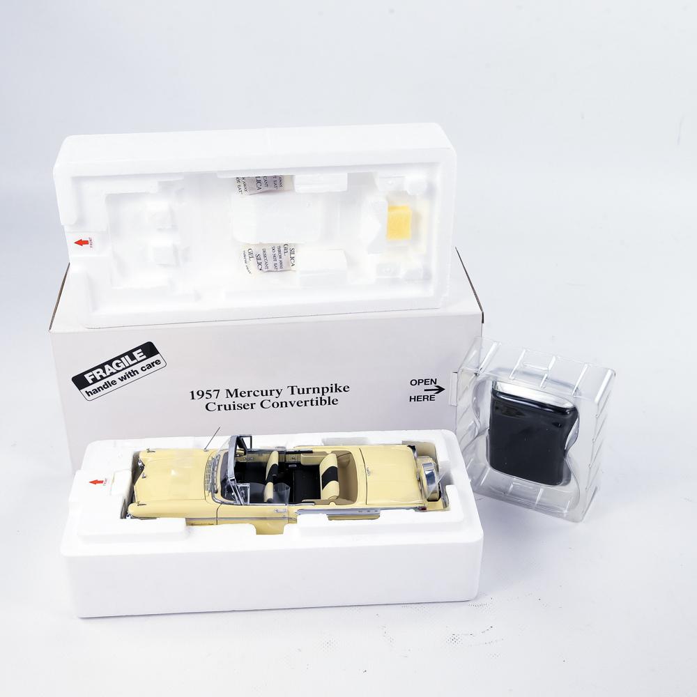 New 1957 Mercury Cruiser Danbury Mint Model Car (1 of 4)