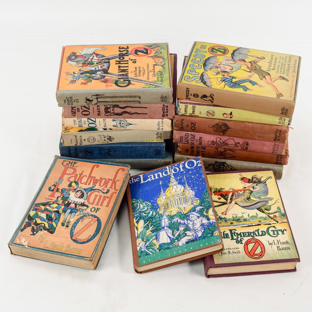 15 Old Wizard of Oz Hard Covered Books (1 of 2)