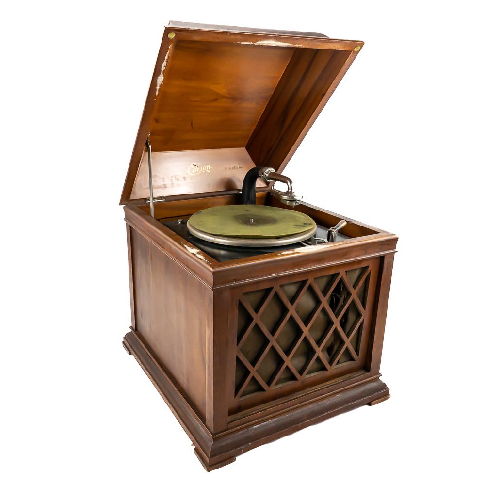 Edison B19 Diamond Disc Tabletop Phonograph (1 of 19)