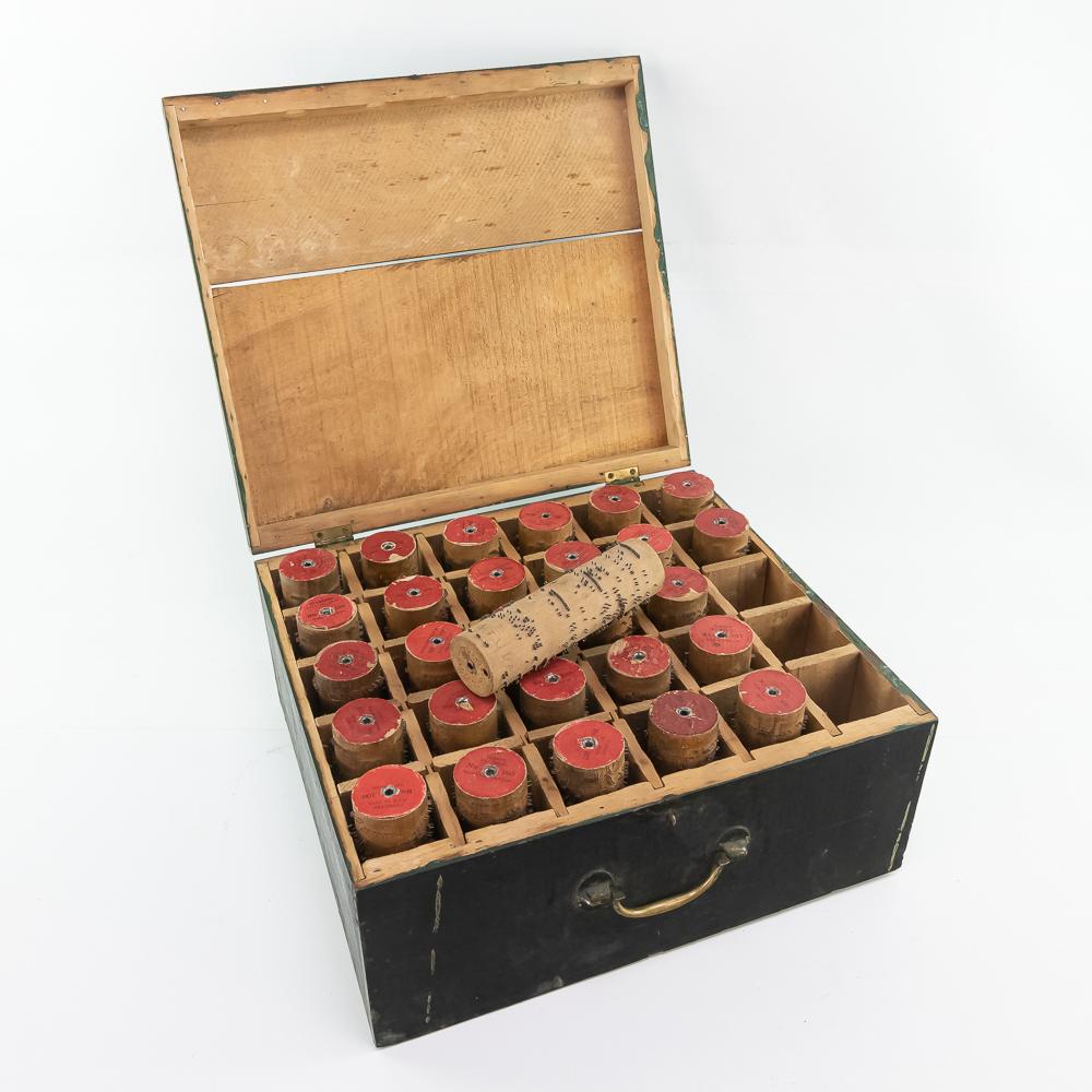 (28) Roller Organ Cobs in Carrying Case (1 of 14)