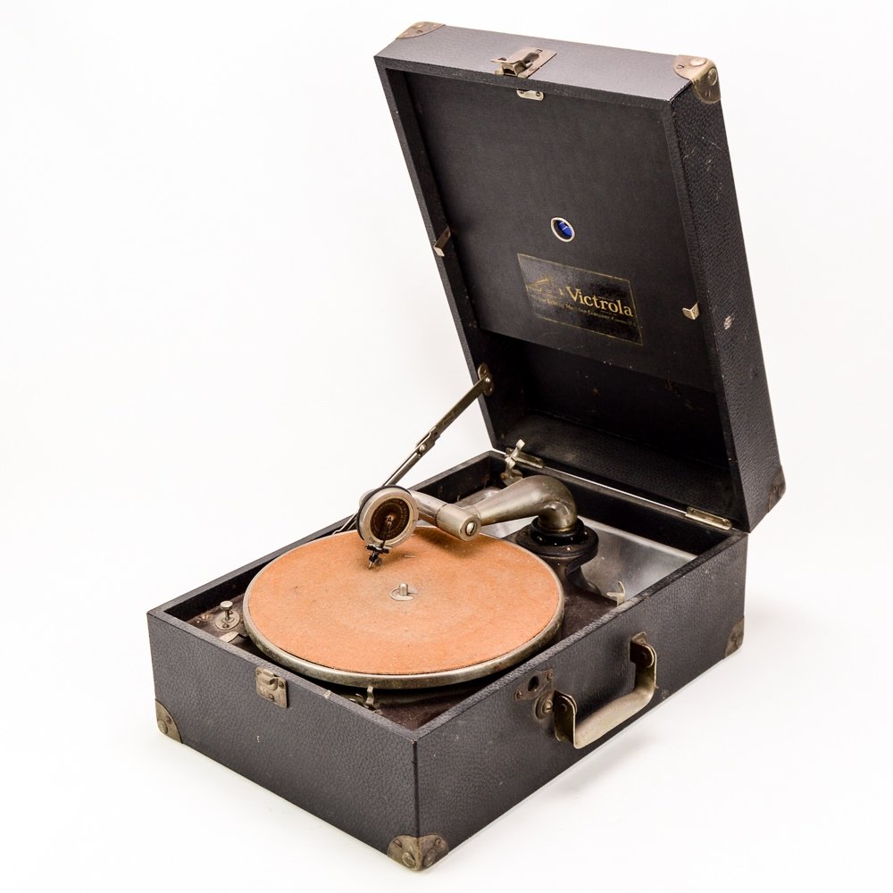 Victrola Portable Suitcase Phonograph (1 of 8)