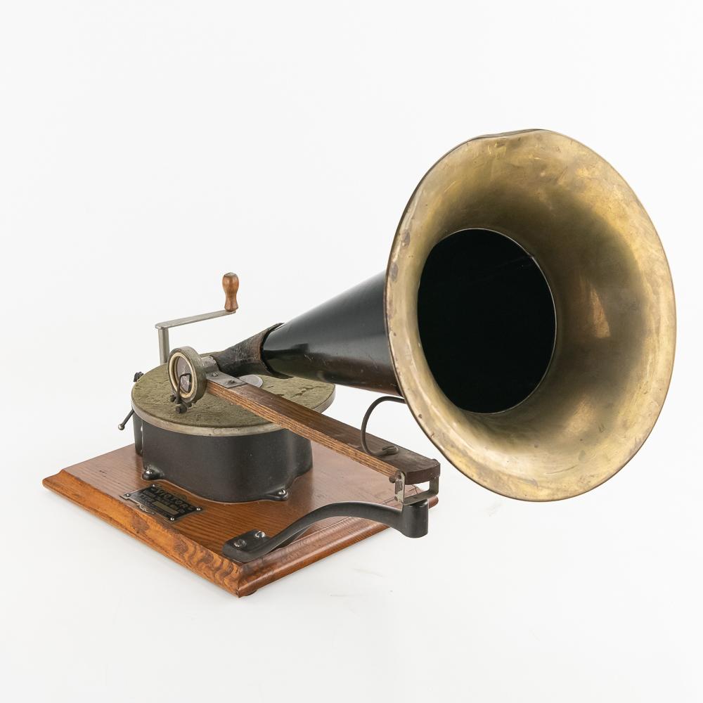 Victor Type A Disc Horn Phonograph (1 of 15)