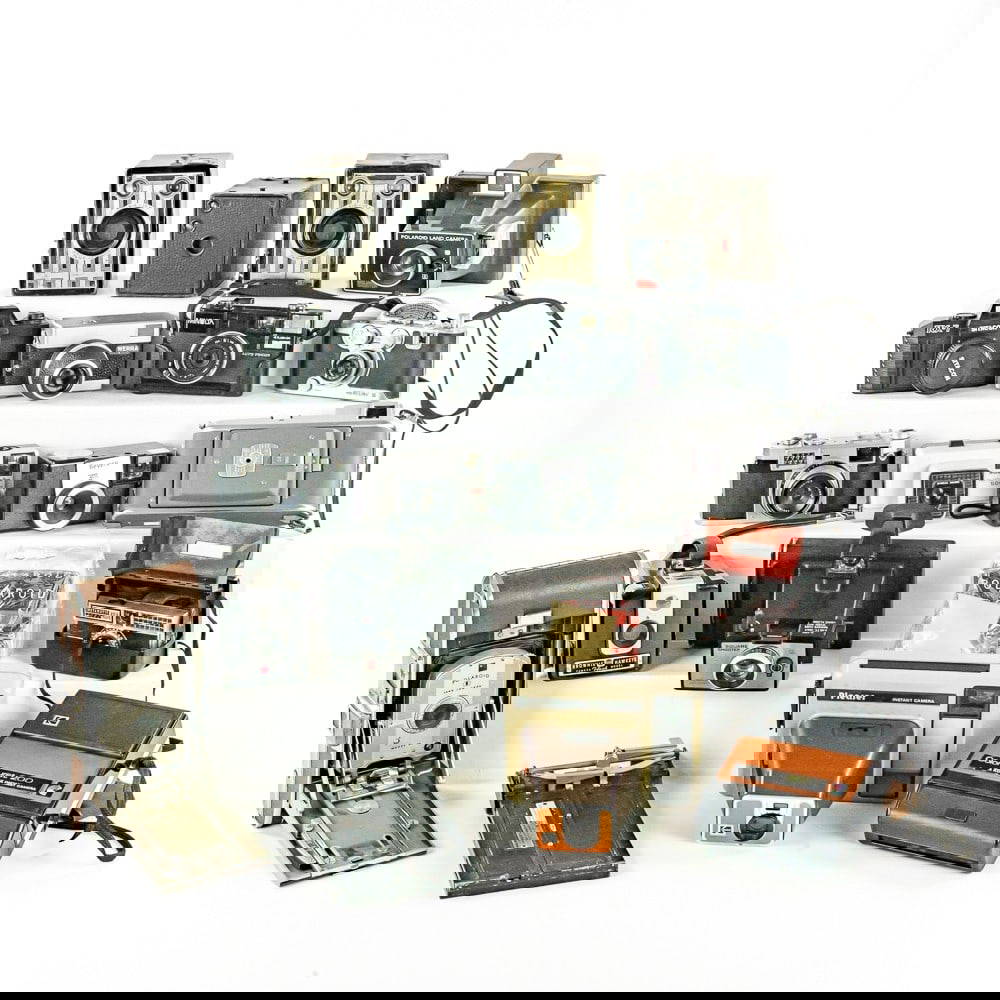 Collection Of (20) Vintage Cameras Auction