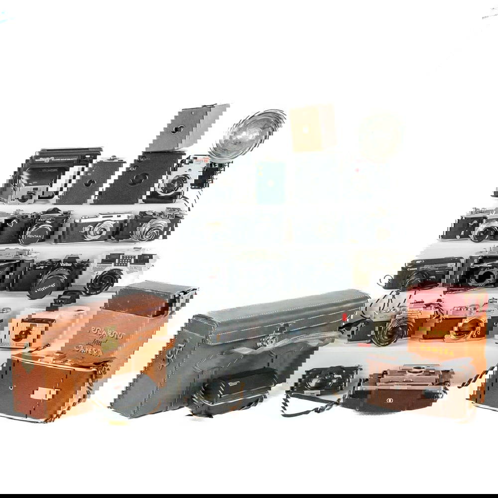 Collection Of (20) Vintage Cameras Auction