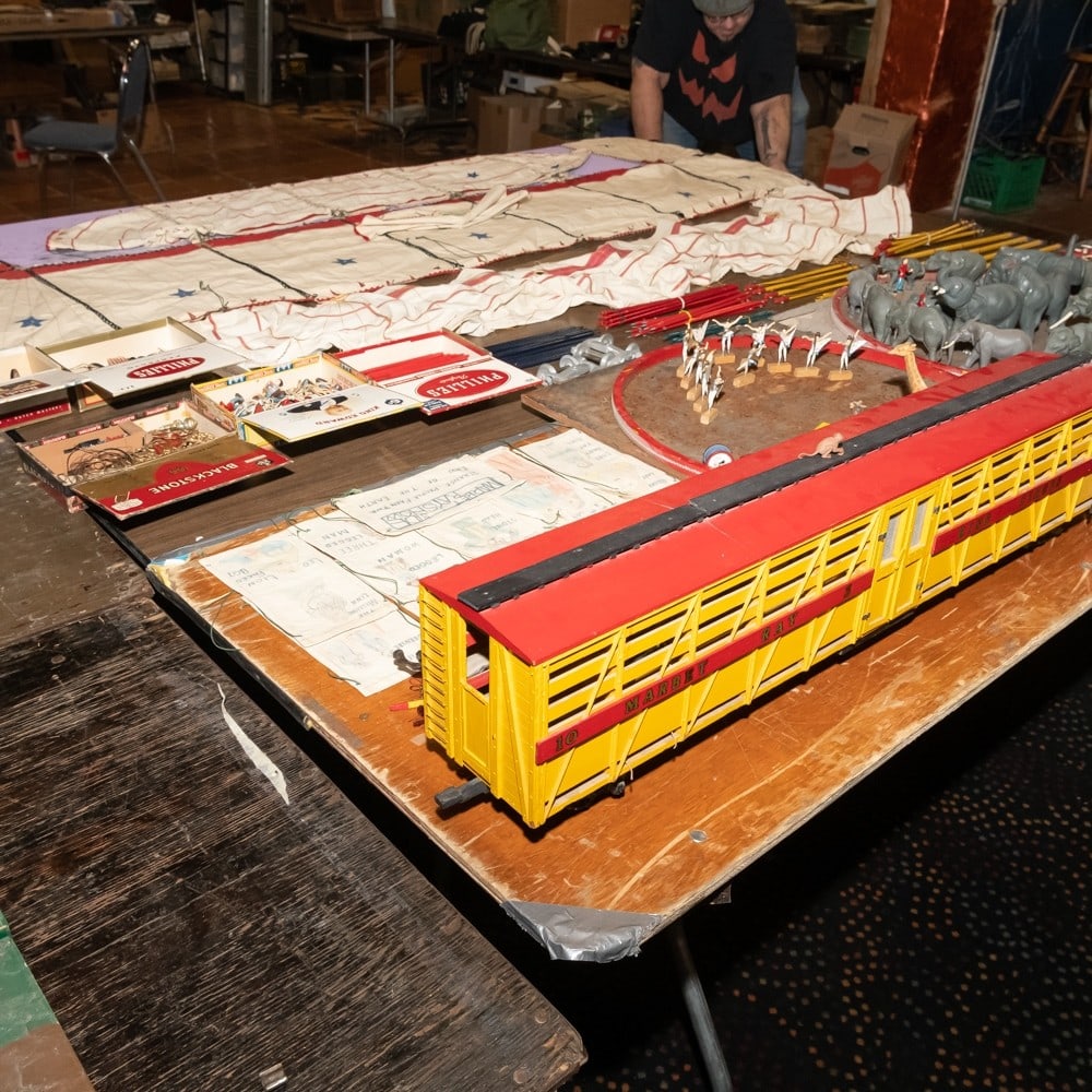 *IFS Marbet Ray Miniature 3-Ring Circus w/Train: Enjoy all the glitz, glam, and spectacle of a live circus with this wonderful hand crafted miniature circus. Called the "Marbet Ray Circus", it was crafted by Ray "Sabu" Moreau. Depicting a 1930's hor