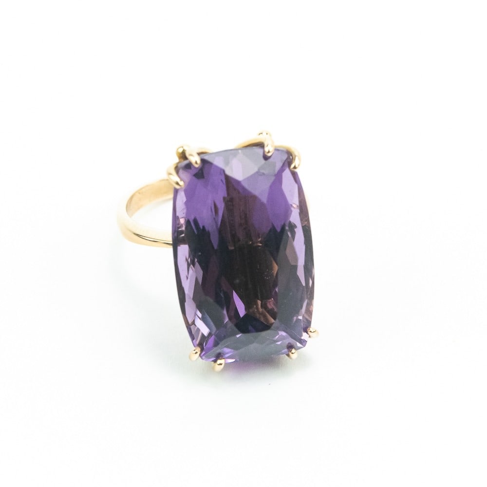 Ladies Amethyst Cocktail Ring 18K Yellow Gold (1 of 8)