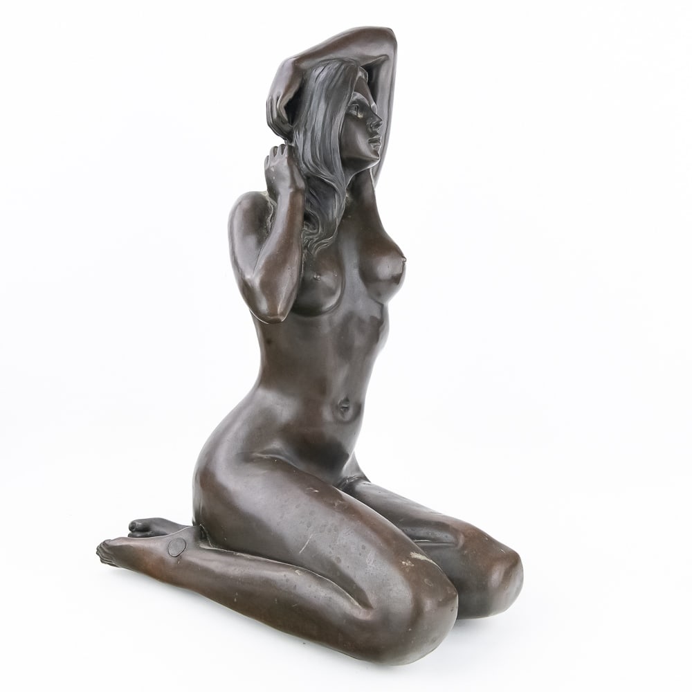 Milo European Finery Nude Woman Bronze Sculpture: Large Erotic Nude Woman bronze sculpture signed by Milo on models foot with European Finery foundry stamp.100% handmade bronze, this brown patina sculpture was cast using the "Lost Wax Method". Very g