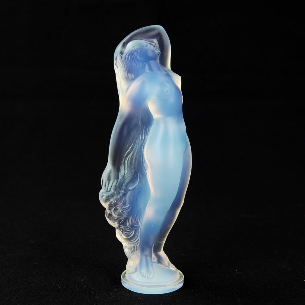 Sabino "Silhouette" Opalescent Nude Statuette: This Sabino "Silhouette" nude figure is a beautiful and elegant example. This gorgeous piece is in very good condition with no chips or cracks noted. This Sabino nude sculpture is the perfect gift for