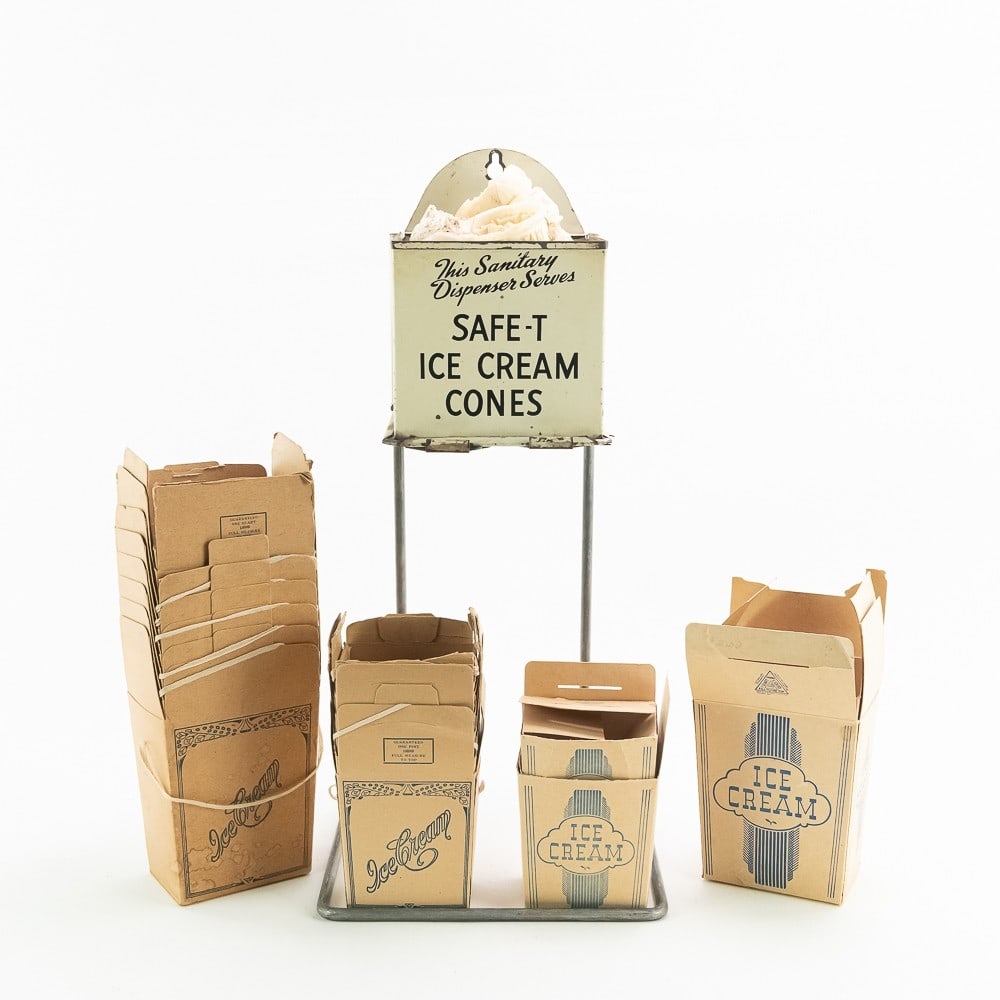 Safe-T Ice Cream Cone Holder w/Cones and Boxes (1 of 13)