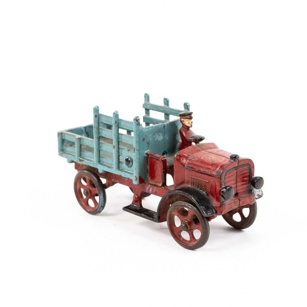 1920s Cast Iron Open Cab Toy Stake Delivery Truck (1 of 6)