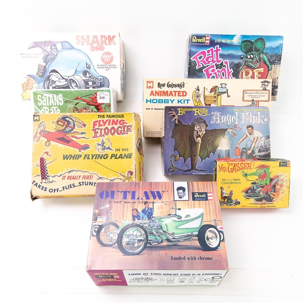 Collection of (8) Assorted Model Car Kits (1 of 12)