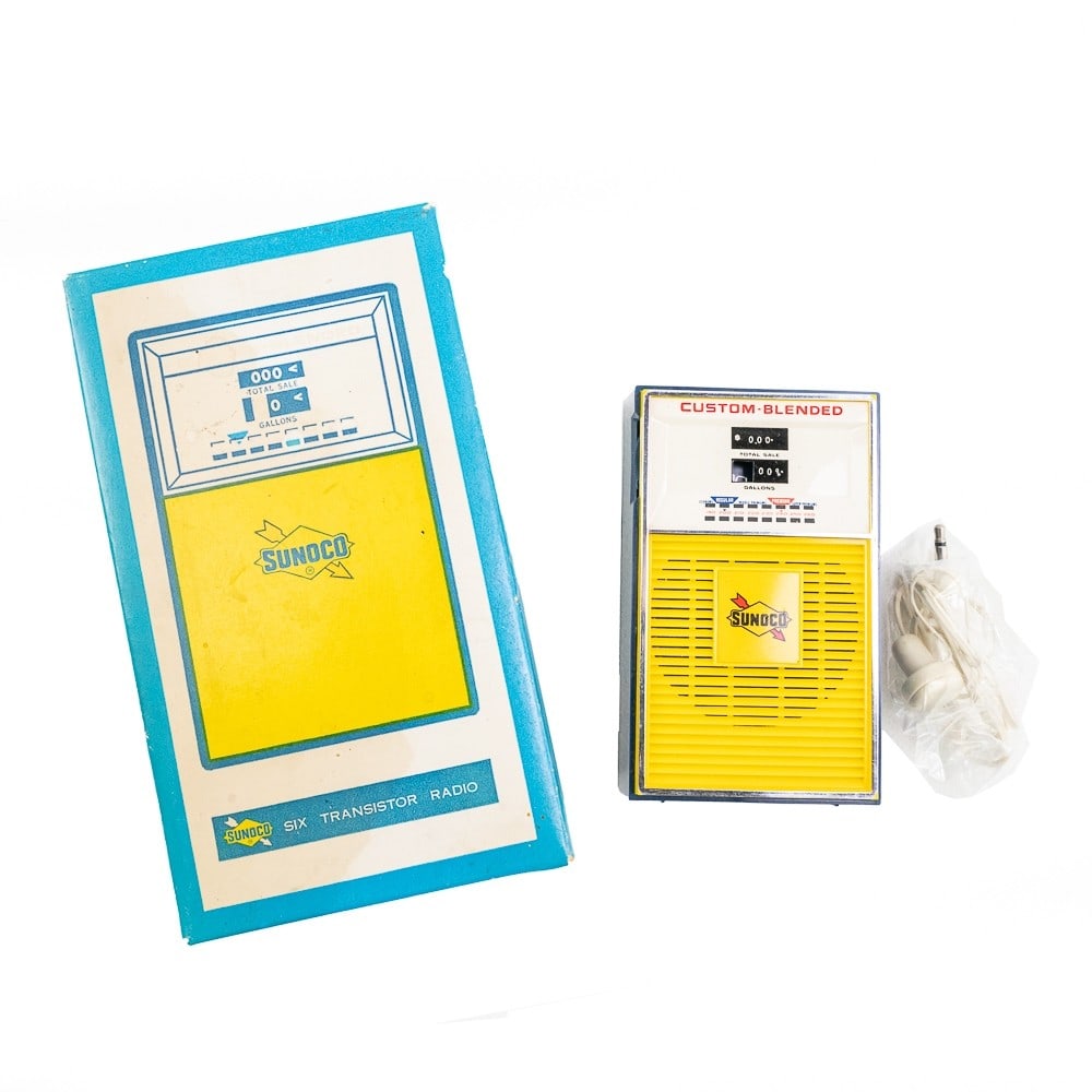 Sunoco Transistor Radio (1 of 9)